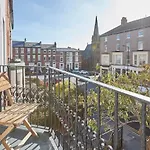 Glencoe Holiday Apartments Whitby Apartment