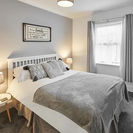 Glencoe Holiday Apartments Whitby Apartment