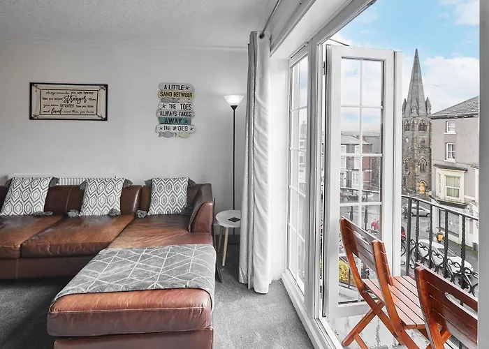 Glencoe Holiday ウィットビー